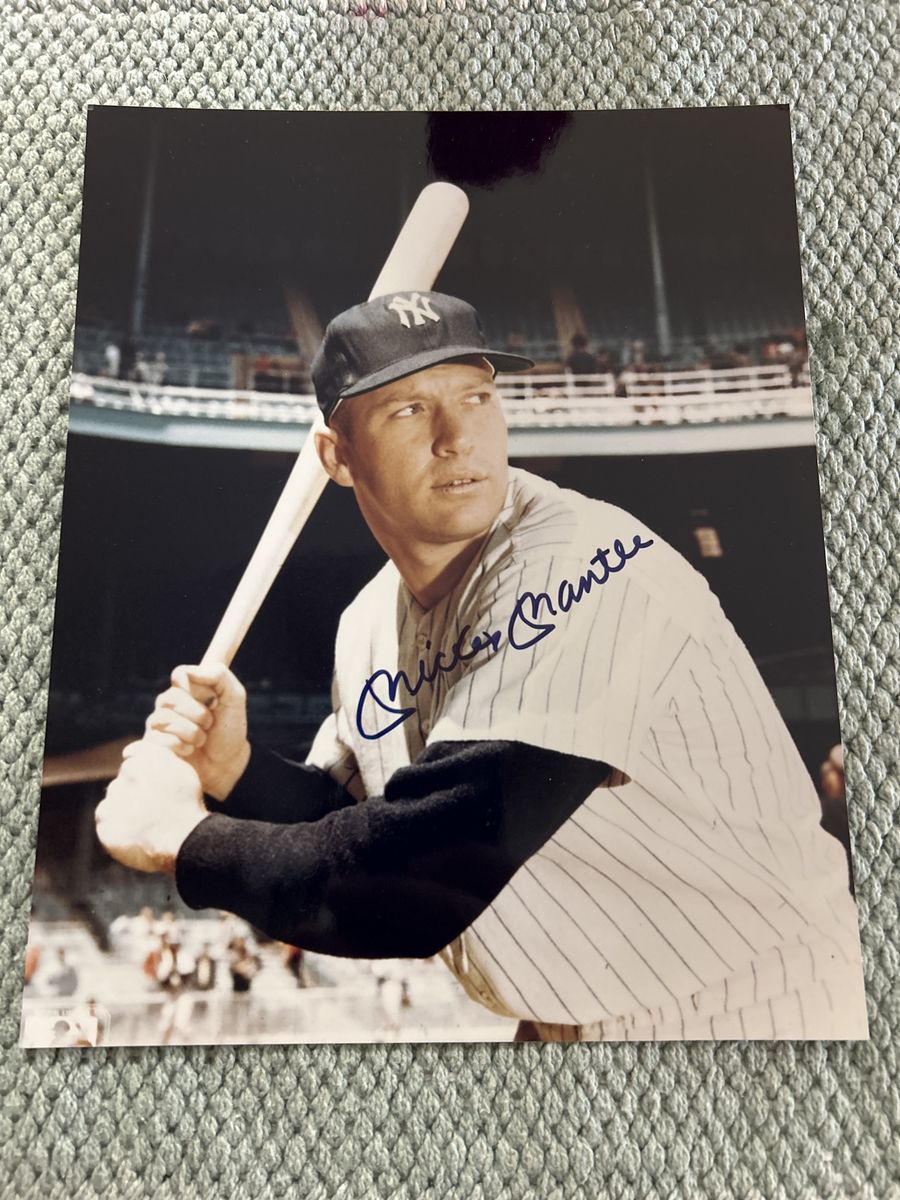 Mickey Mantle Autograph New York Yankees Auto MLB Photograph Baseball HOF Hand Signed