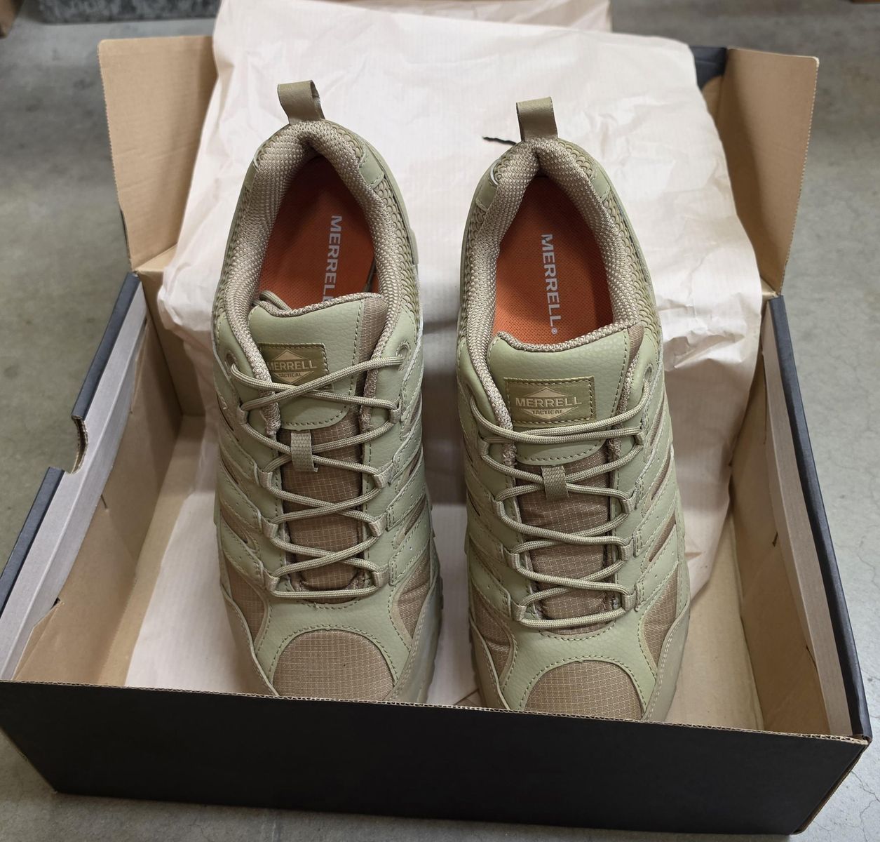 Merrell Mens Moab 2 Tactical Boots 14M- new in the box