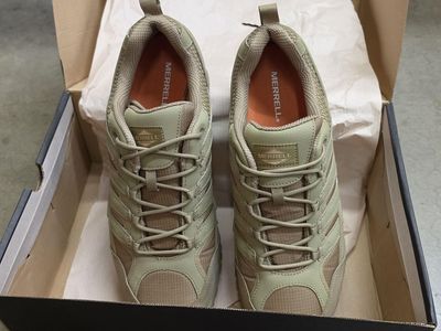 Merrell Mens Moab 2 Tactical Boots 14M- new in the box