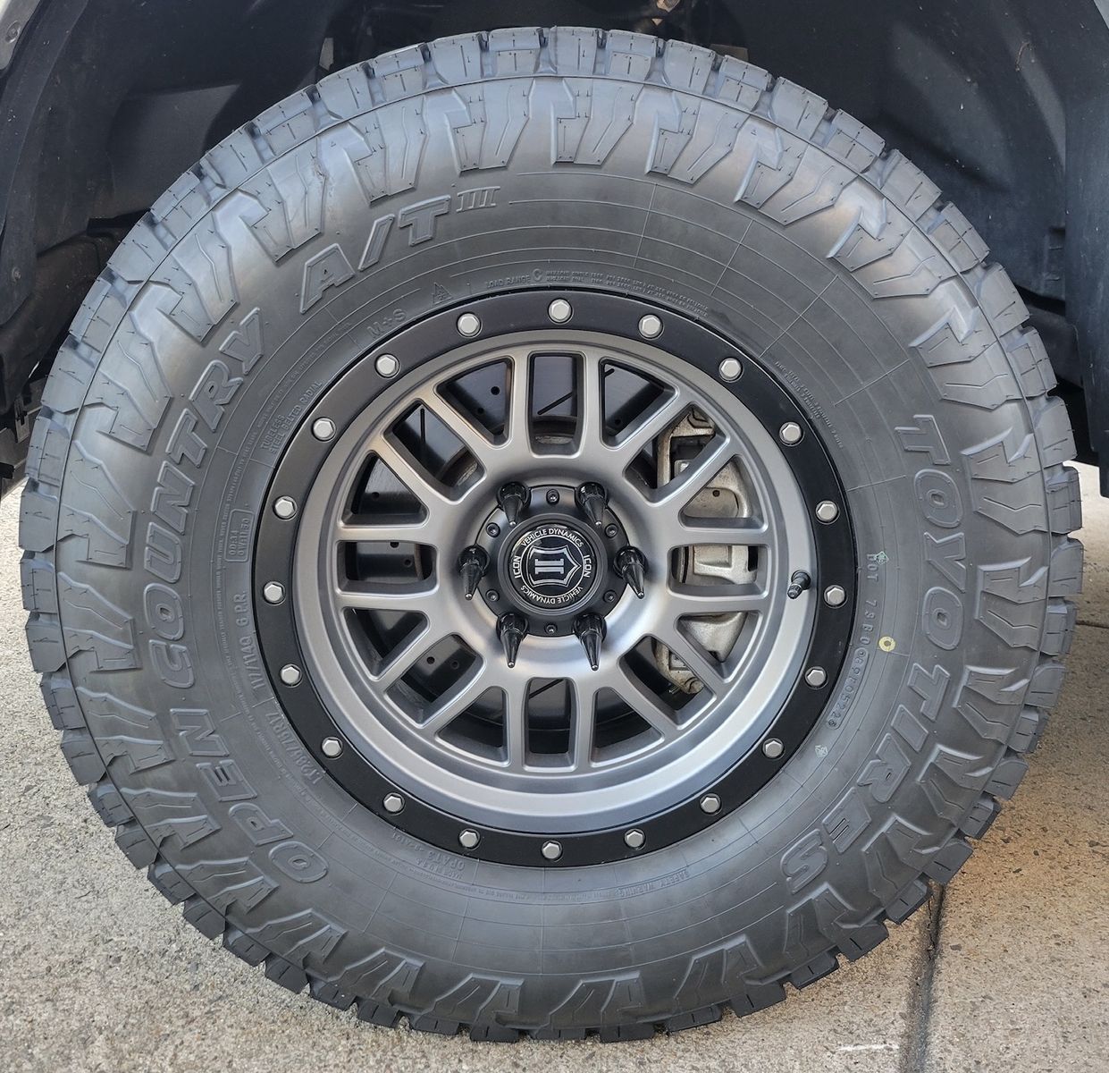 TOYO OPEN COUNTRY AT III 285/75R17 (34x11.5R17)