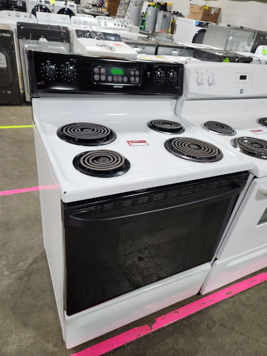 HOTPOINT COIL TOP RANGE! W-WARRANTY