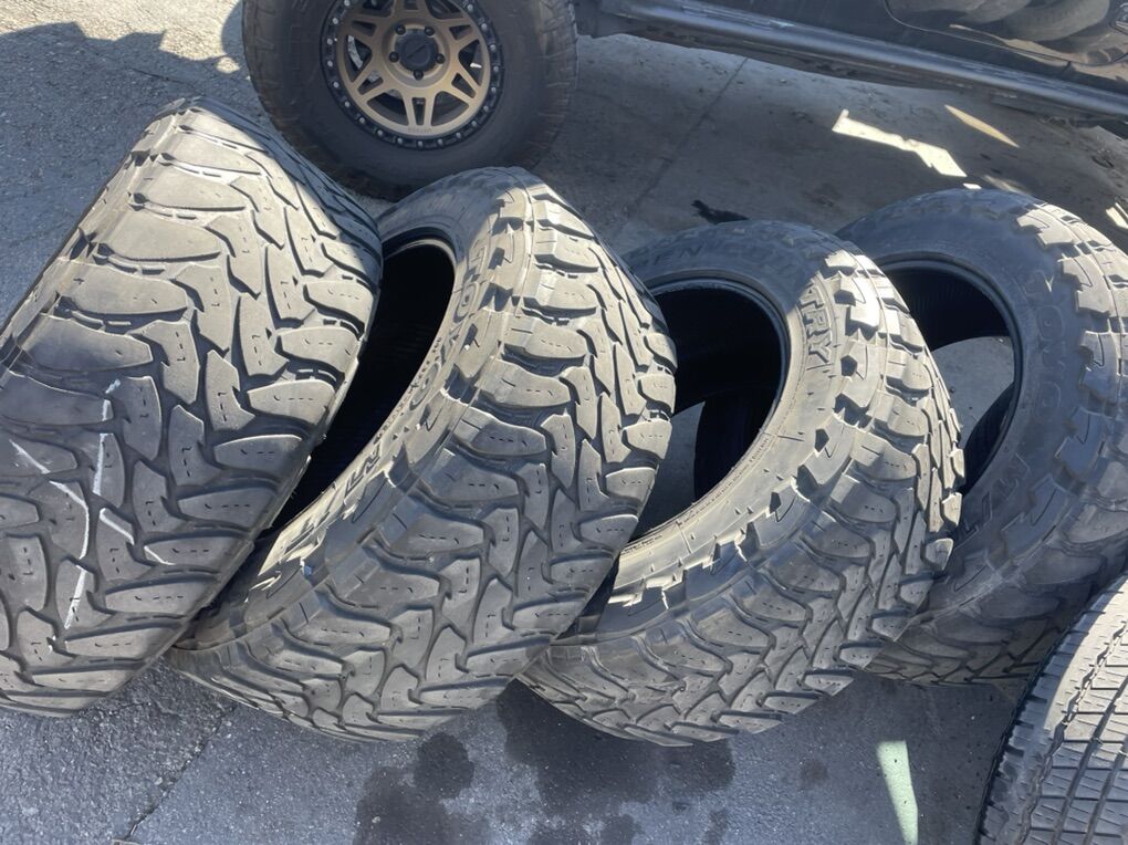 Set Of 4 Toyo Open Country M/t 35x12.5r20