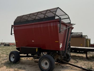 Miller Pro Silage Dump Wagon