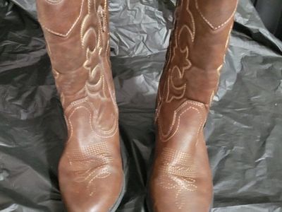 Girls Cat and Jack Brown Western Cowboy Boots with Gold Stitching, Side Zipper Closure Size 4