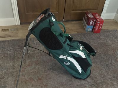 Unbranded Golf Stand Bag, Green/White, Lightweight Carry Bag, Excellent Condition