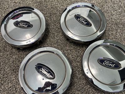 @+ Ford Center Caps Expedition 2003-2006