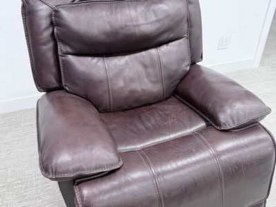 La-Z-Boy Power Recliner - Like New