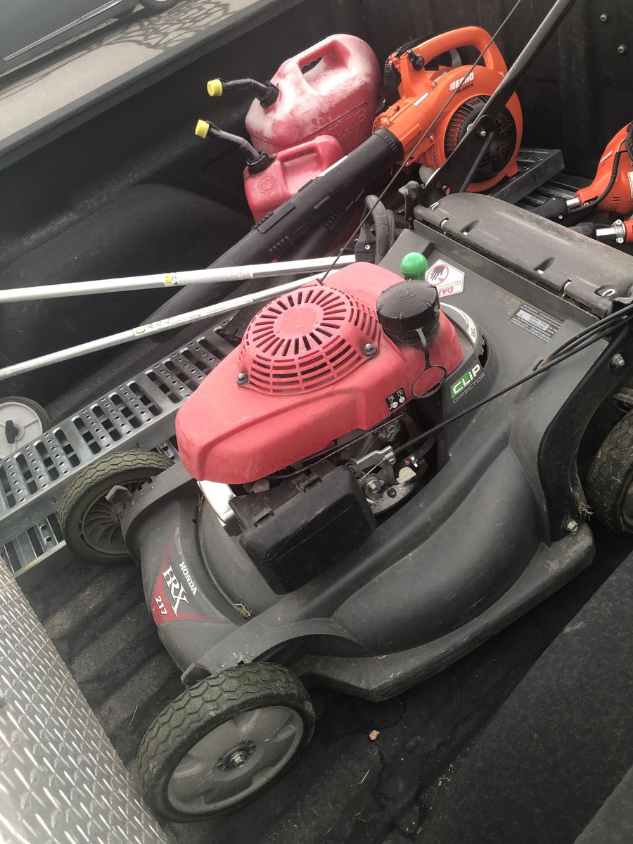 Honda HRX 217 Lawn Mower