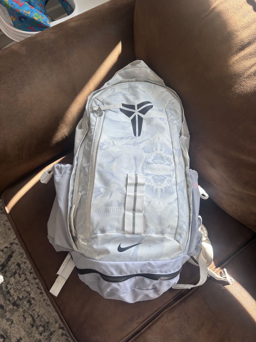 Nike Kobe Bryant Mamba Backpack White Gray Basketball Gear