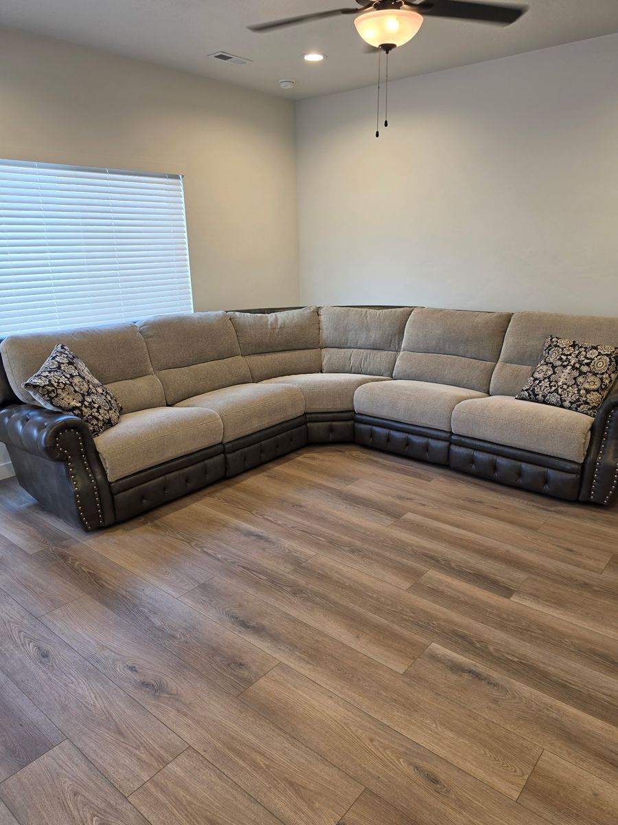 Spacious 6-Seat Reclining Sectional Sofa with USB Port - Gray Fabric & Dark Leather-Look Trim