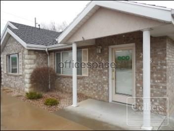 OFFICE  SPACE with 3 OFFICES INCLUDED. AVAILABLE NOW!