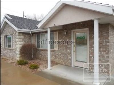 OFFICE SPACE with 3 OFFICES INCLUDED. AVAILABLE NOW!