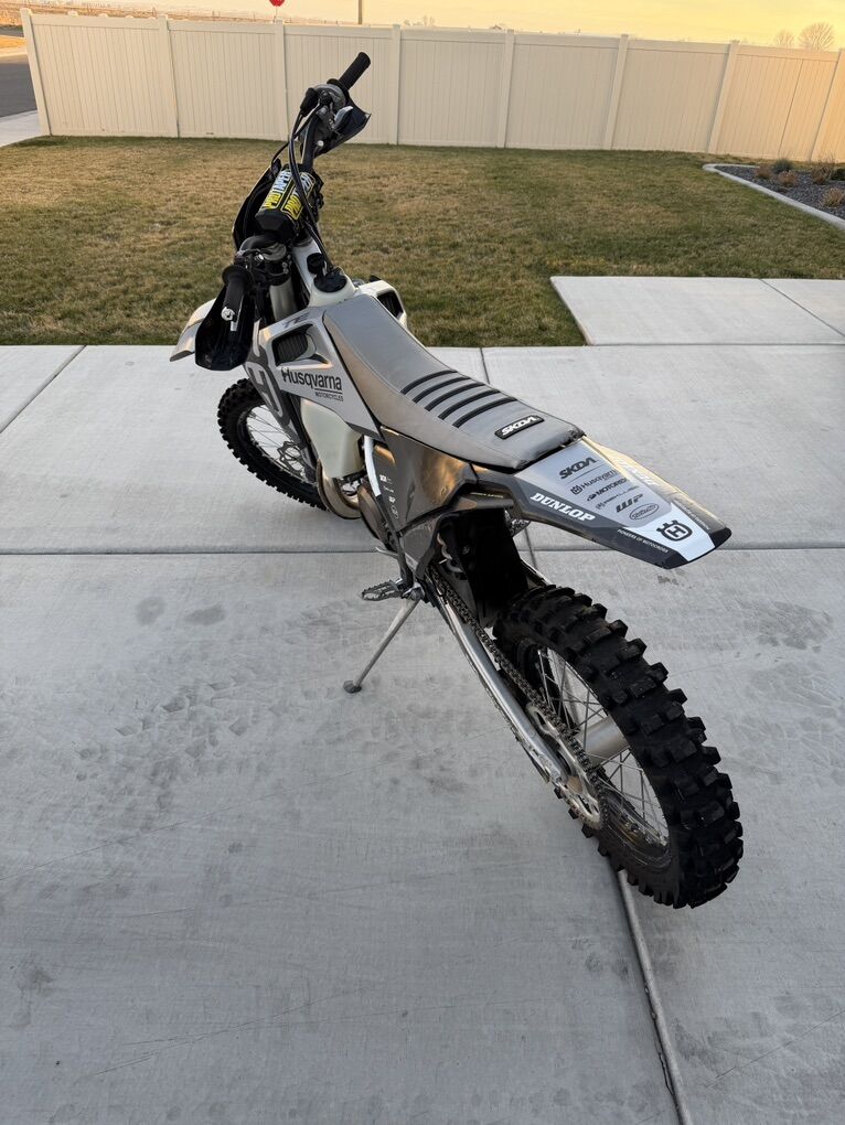 2023 Husqvarna TE300 Heritage Edition