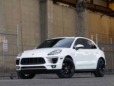 2018 Porsche Macan Sport Edition