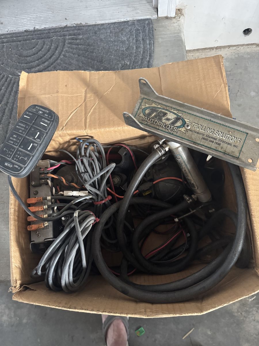 Nautamatic TR-1 Gold Autopilot Trolling System for Boats - Marine Steering System