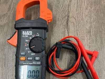 KLEIN CL700 CLAMP METER