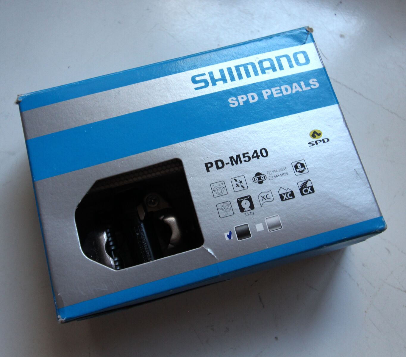 brand new Shimano PD-M540 SPD pedals - in box - with cleats