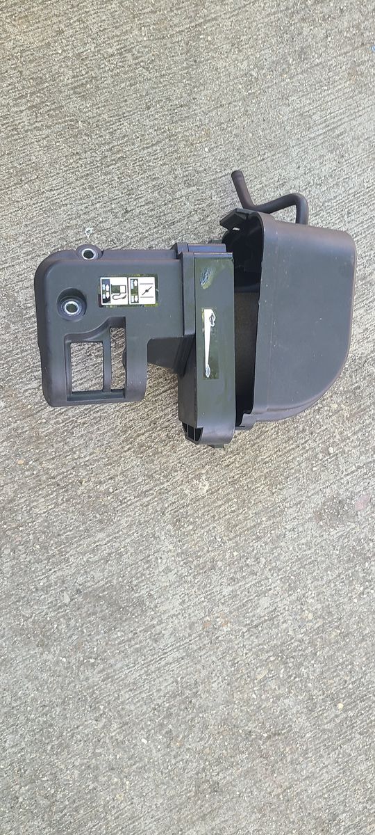 Main image 6