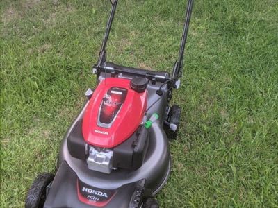 Honda HRN 216 Self Propelled Lawn Mower