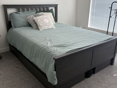 Queen bed with Storage
