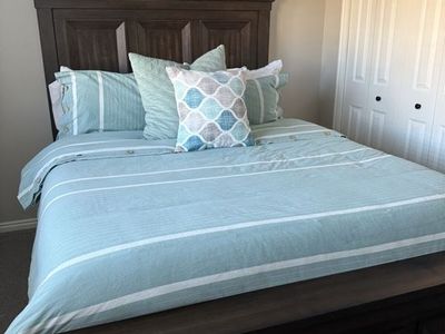 Queen Bedroom Set W/Mattress & Foundation For Sale