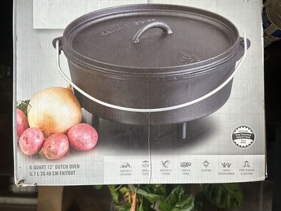 6 qt 12 inch Dutch oven brand new