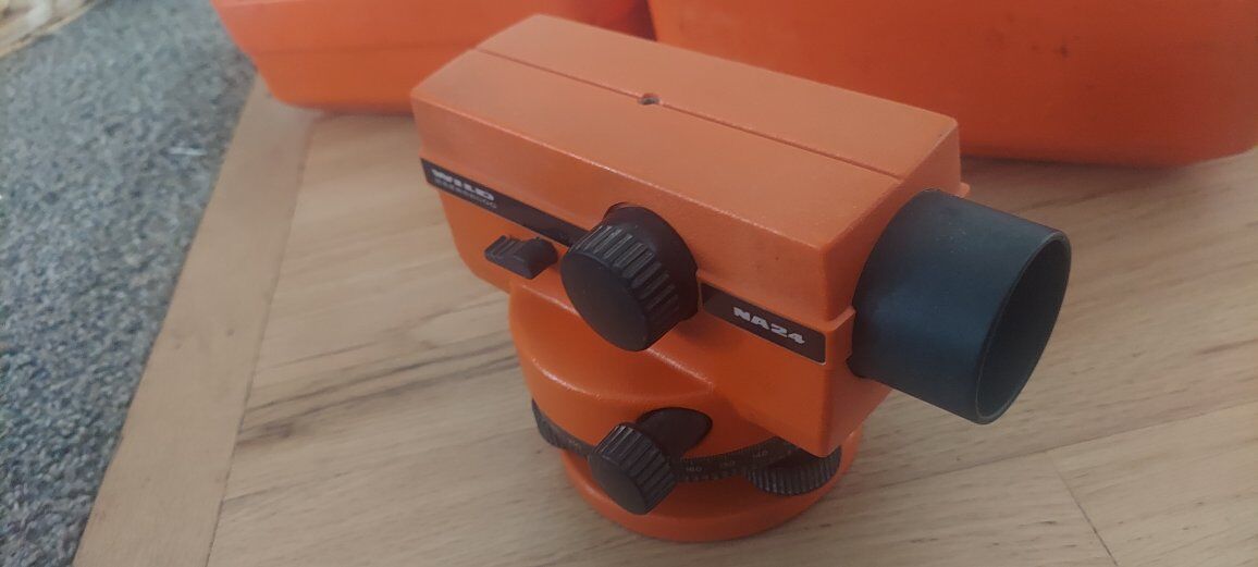 Leica Wild Heerbrugg NA24 Automatic Level