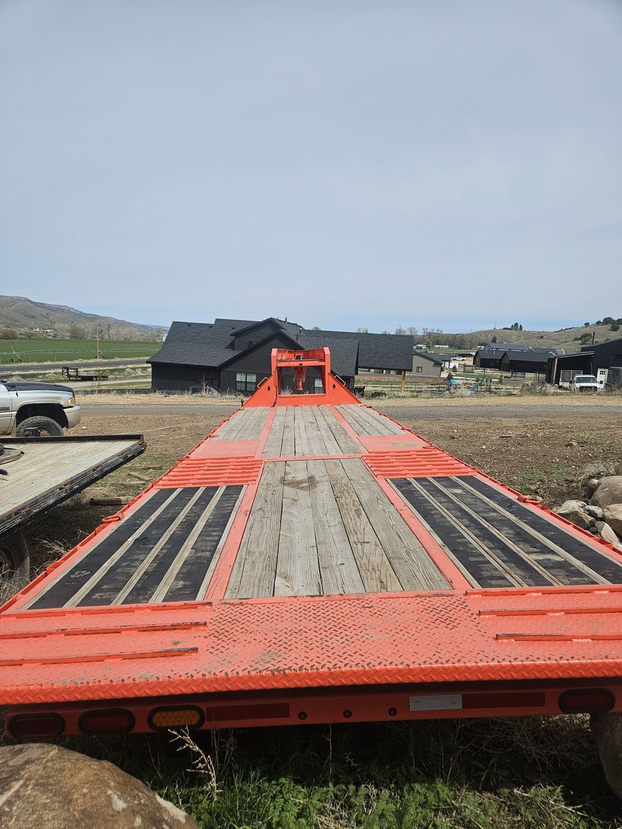 Main image 6