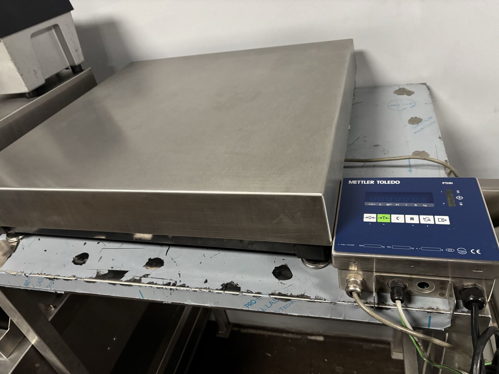 200 Pound Scale