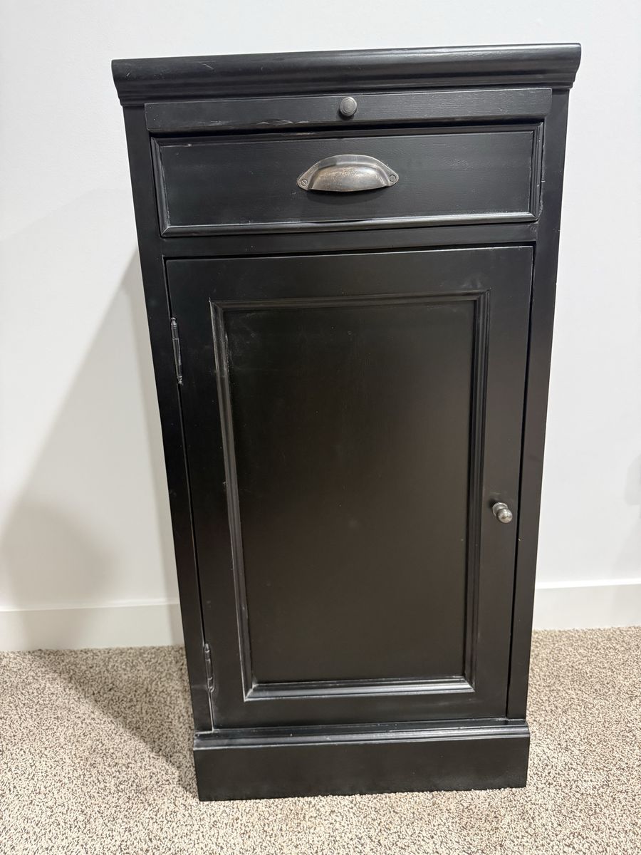 Main image 3
