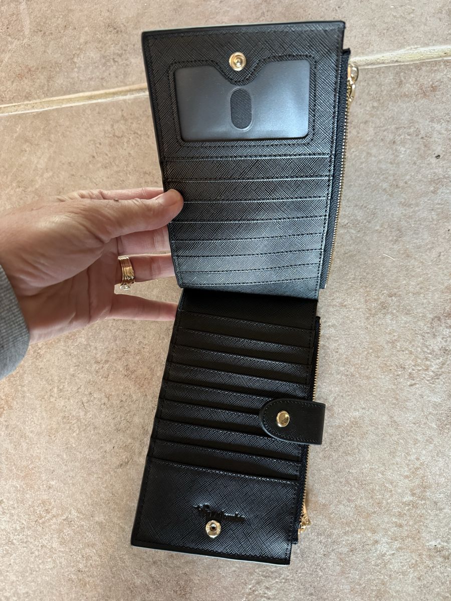 NEW! Travelambo travel wallet thin design lots of storage