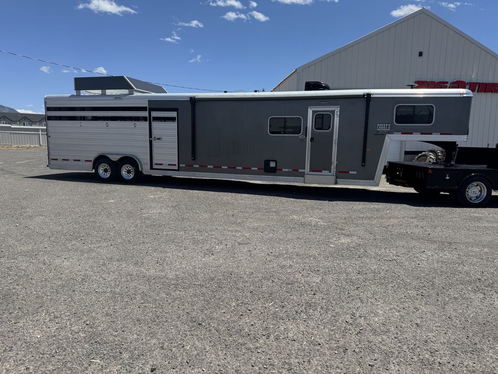 2022 Logan Coach Stock Living Quarters