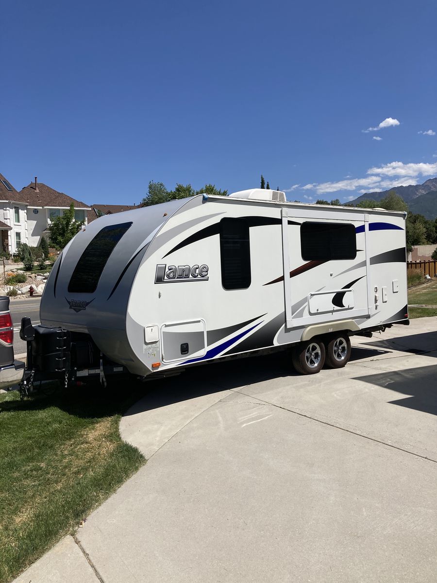 2016 Lance model 1995 trailer