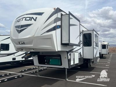 Used 2019 Dutchmen RV Triton 3561