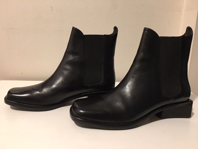 Cole Haan Women's Leather Ankle Shoes (Size 6)