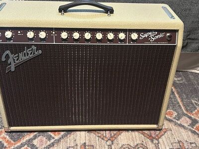 Fender Super Sonic 22