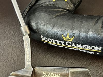 Scotty Cameron Newport 2 Oilcan AOP Tiger Woods