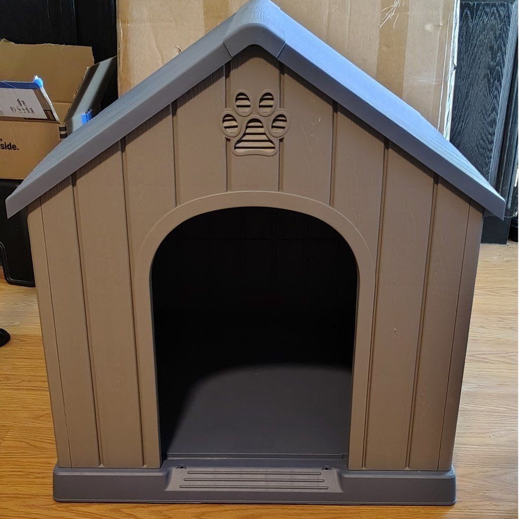 New Small to Medium Dog House