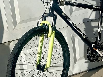 29' Men Genesis Mountain Bike .Fast