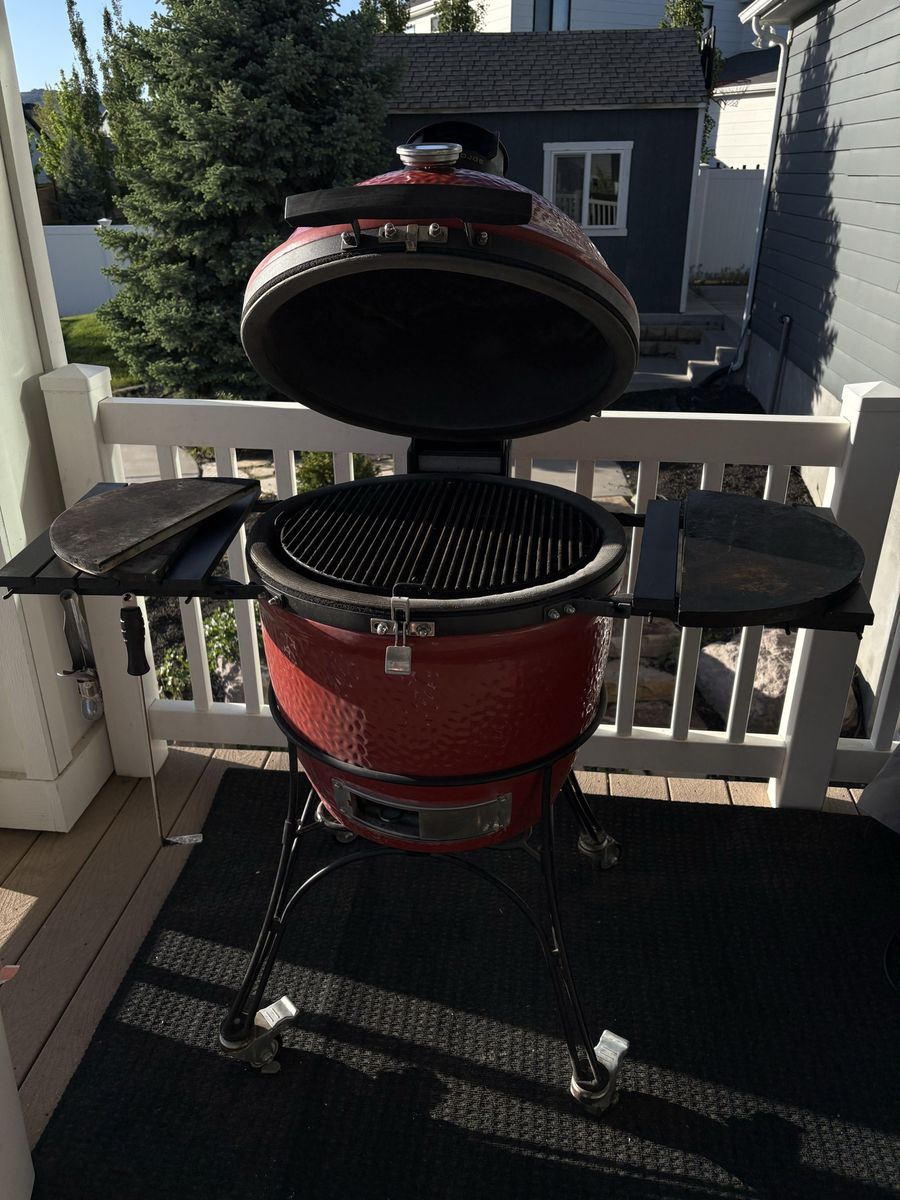 Kamado Joe Classic Joe Series II Red 18-inch Ceramic Grill/Smoker