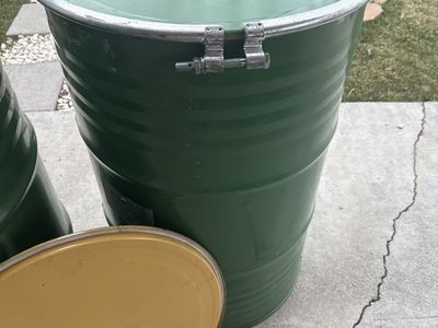 55 Gallon Green Metal Drum Barrel with Lid - Storage, Rain Barrel, or Decoration