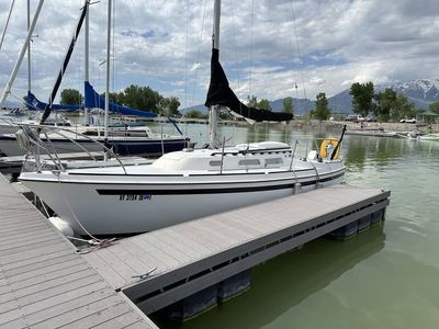 O'Day 25 ft sailboat with centerboard-Ready for the water!!