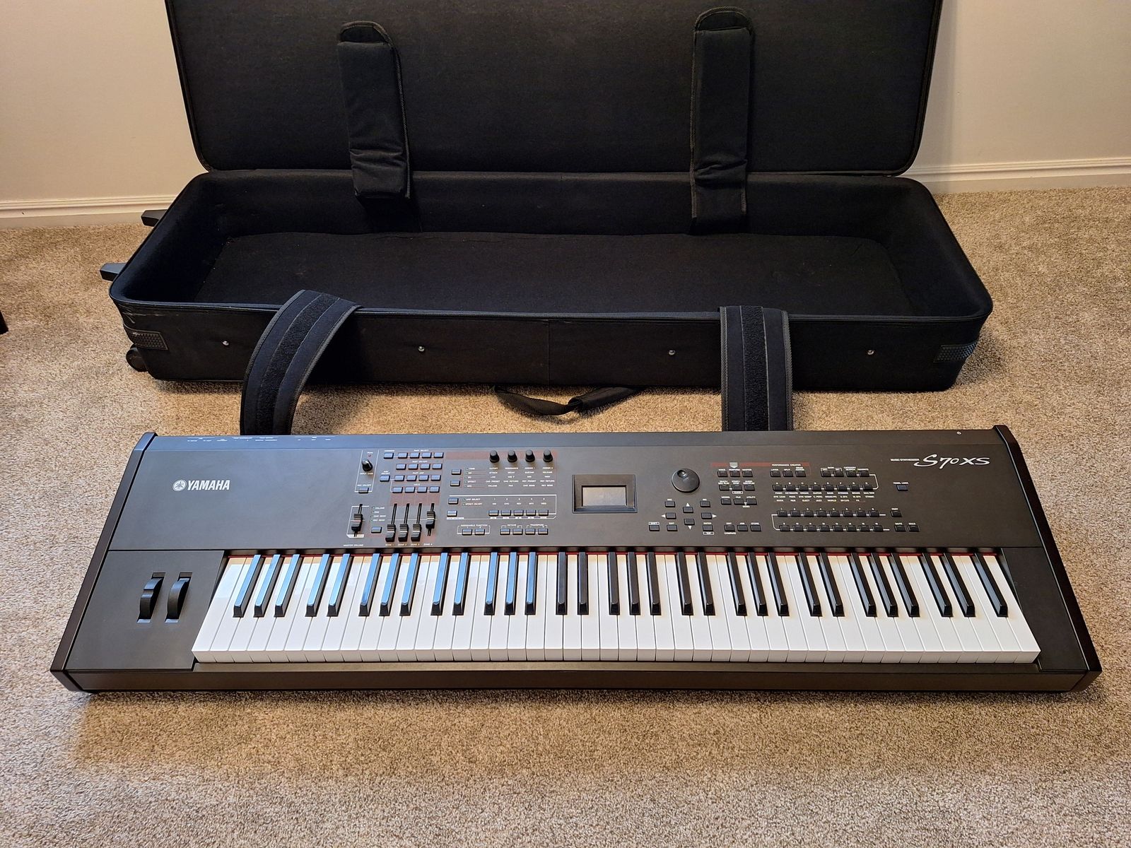 Digital Piano Synthesizer Keyboard Workstation Yamaha S70XS