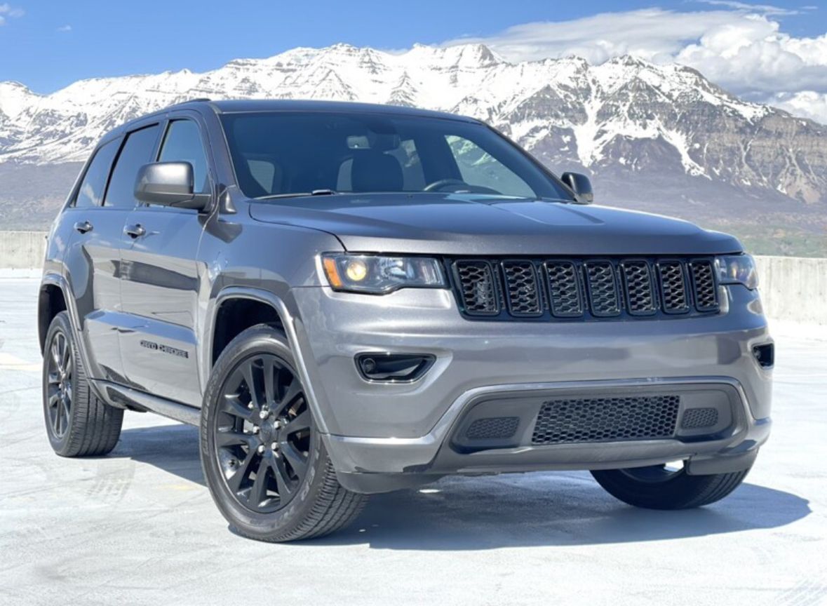 2019 Jeep Grand Cherokee Altitude
