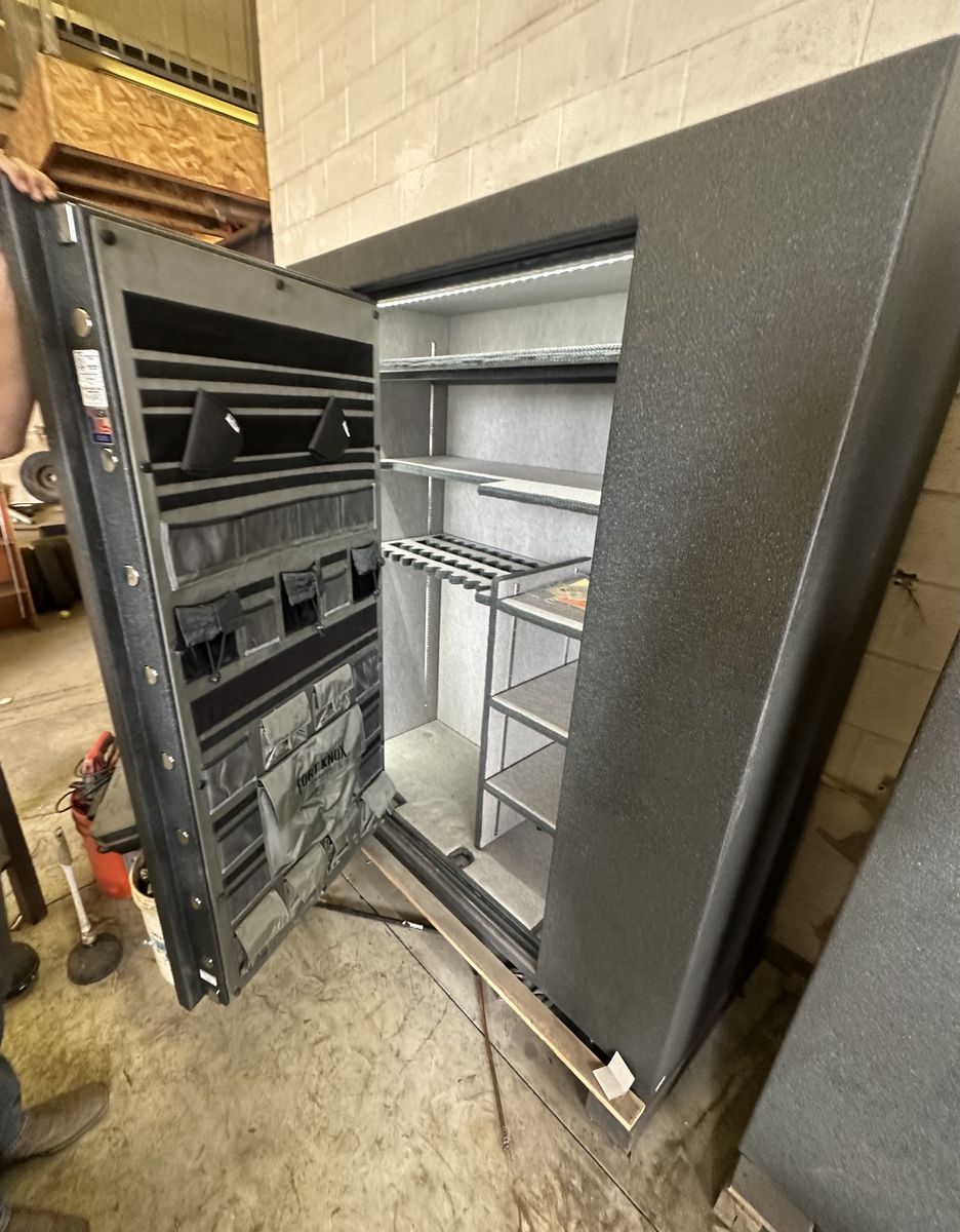 Fort Knox Defender 100 gun safe