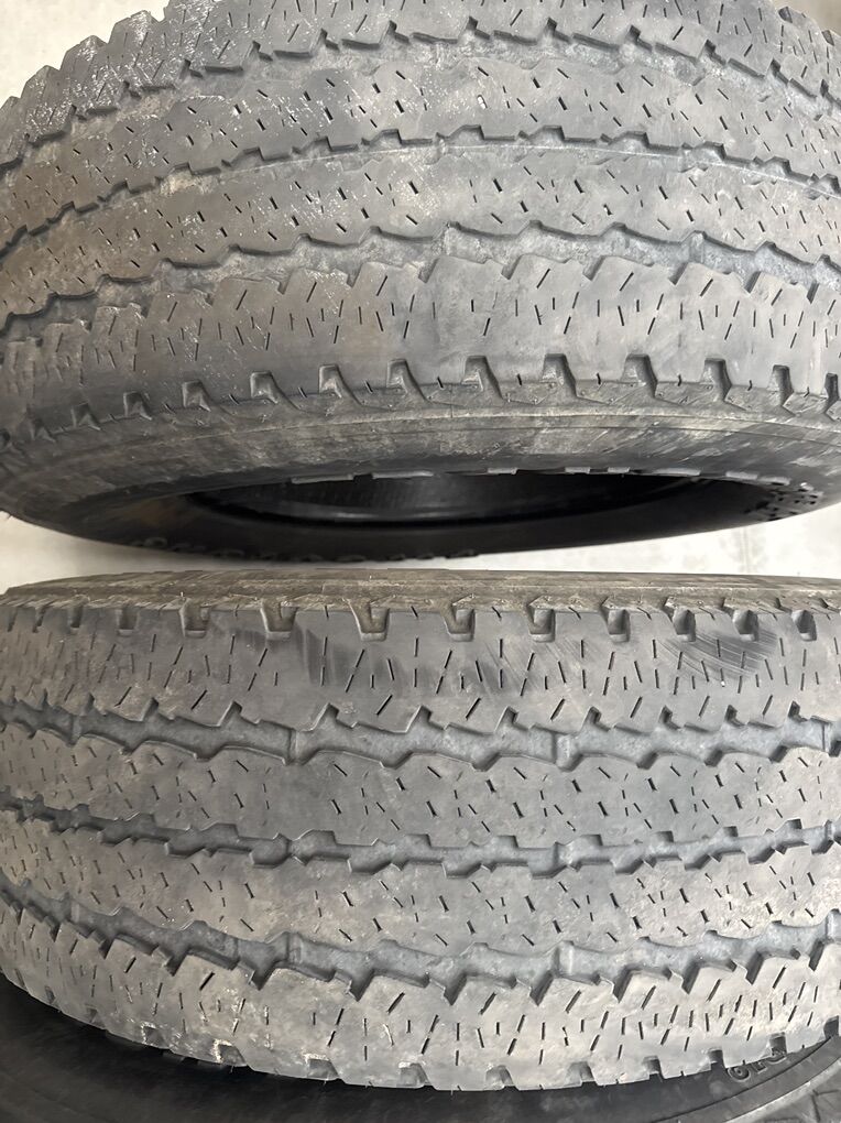 Tires LT275/70 R18