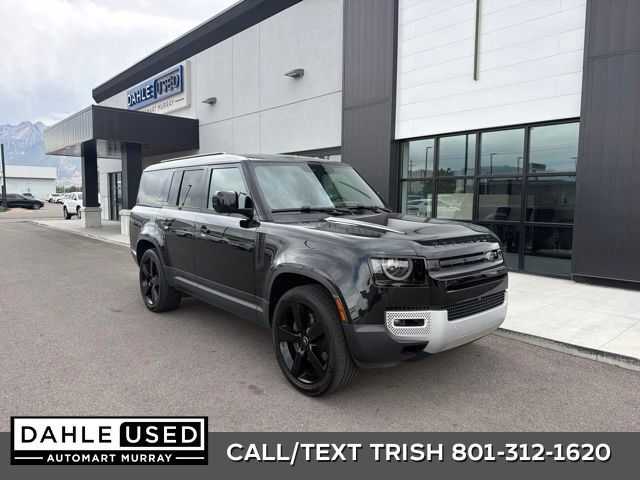 2023 Land Rover Defender 130 SE