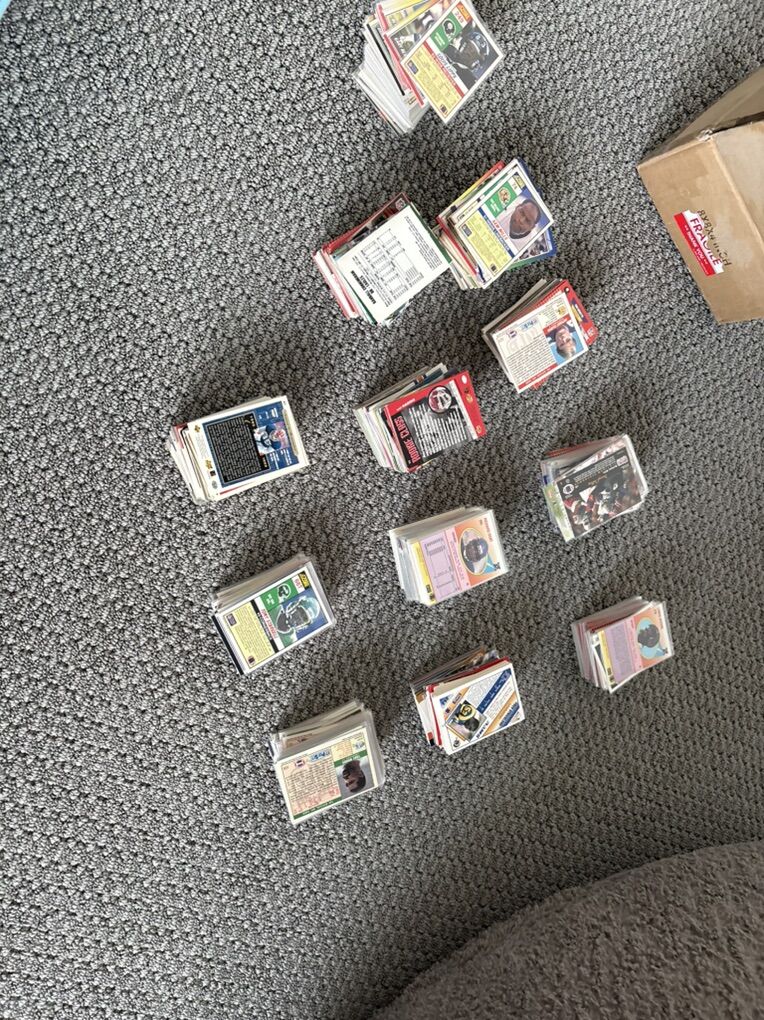 Bulk Football Card Lot 2000+ cards9lbs 8oz Rookies