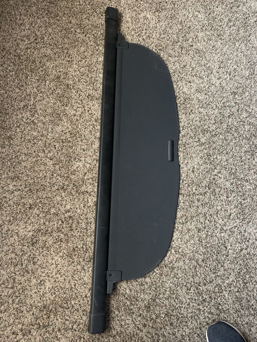 Retractable cargo cover for 2017-2022 Honda CR-V