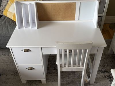 Cute White Children's Desk